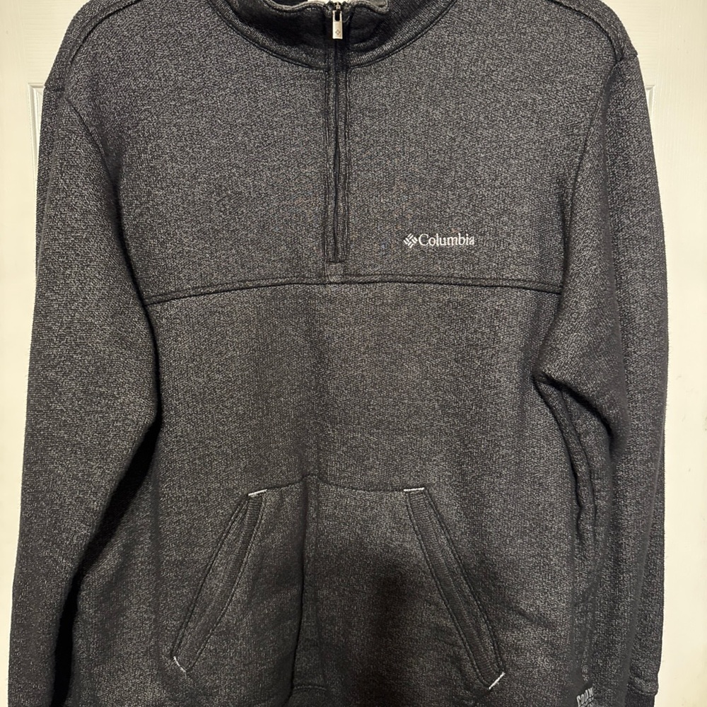 Columbia Men's Charcoal Gray 1/4  Zip Long Sleeve Sweater‎ size Large with Logo